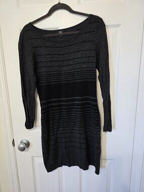 Jacob Sweater Dress – Size Medium – Fair Condition